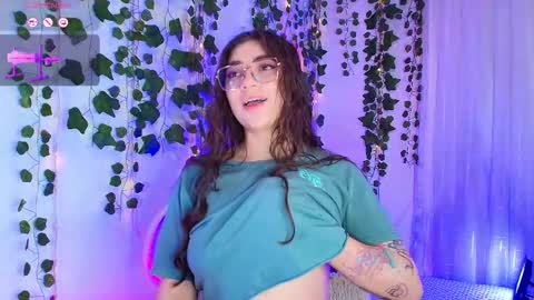 Snapshot of samii_evans chatting on November 27, 7:32 am samii evans online show from November 27, 7:32 am