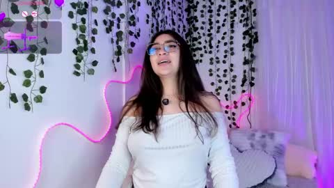 samii evans  online show from March 18, 7:00 am