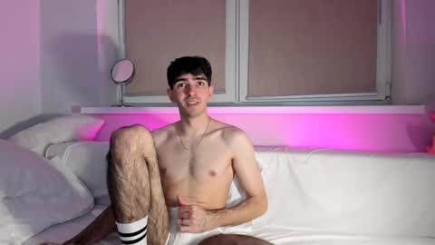 Snapshot of samiliken chatting on February 15, 4:03 pm Sam online show from February 15, 4:03 pm