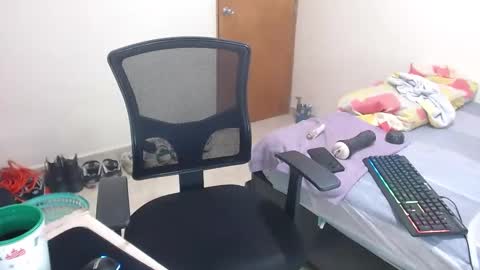 samir_music_ online show from October 23, 6:28 pm