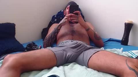 Snapshot of samir_music_ chatting on April 14, 9:54 pm samir_music_ online show from April 14, 9:54 pm