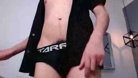 SamiWilliams online show from September 19, 8:09 pm