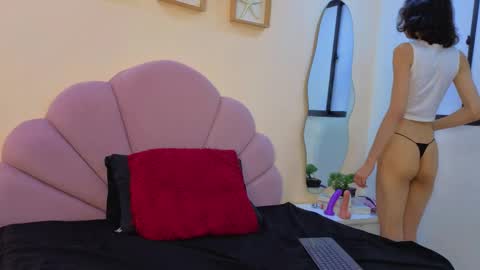 samm_angel online show from June 5, 6:52 am
