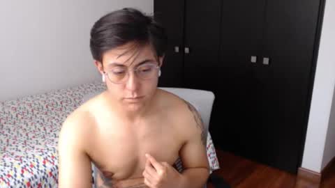 Snapshot of samm_ritch chatting on October 16, 7:15 pm Samy online show from October 16, 7:15 pm