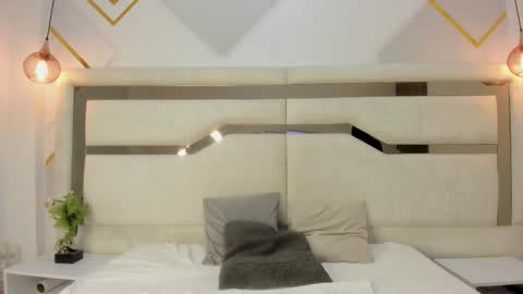 Snapshot of sammi_evanns chatting on March 24, 4:06 am Sammi online show from March 24, 4:06 am