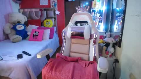 Snapshot of sammy_fox444 chatting on May 25, 7:09 pm samantha online show from May 25, 7:09 pm
