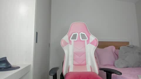 Ana online show from December 16, 1:53 am