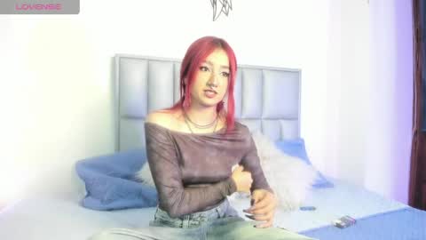 Snapshot of sammy_roseee chatting on May 26, 8:27 pm Sammy Rose online show from May 26, 8:27 pm