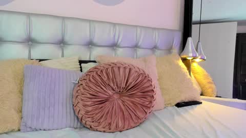 Axel online show from March 9, 10:30 pm