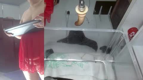 Snapshot of sammyevanss__ chatting on December 4, 10:57 am SAMMY online show from December 4, 10:57 am