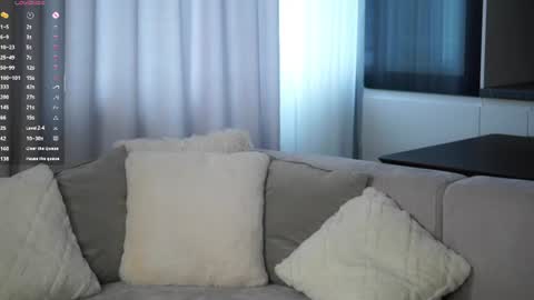 Snapshot of sammymally chatting on June 11, 2:53 am Vivienne online show from June 11, 2:53 am