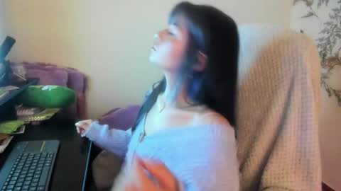 Snapshot of sammysammy_ chatting on October 29, 10:50 am online show from October 29, 10:50 am