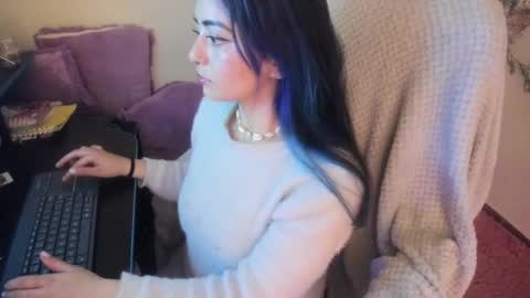 Snapshot of sammysammy_ chatting on November 8, 9:42 am online show from November 8, 9:42 am