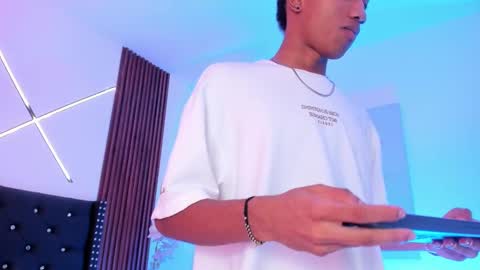 sammyyadams_ online show from September 19, 10:32 pm