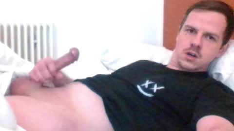 Snapshot of samsemilia69 chatting on January 29, 1:37 am samsemilia69 online show from January 29, 1:37 am