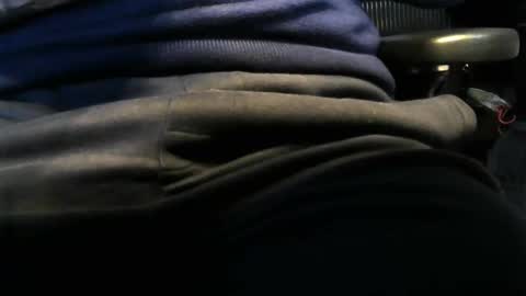 Snapshot of samsoncando1 chatting on February 13, 8:21 am samsoncando1 online show from February 13, 8:21 am