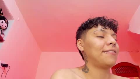 Snapshot of samtaylorr_ chatting on March 31, 9:15 pm Sam online show from March 31, 9:15 pm