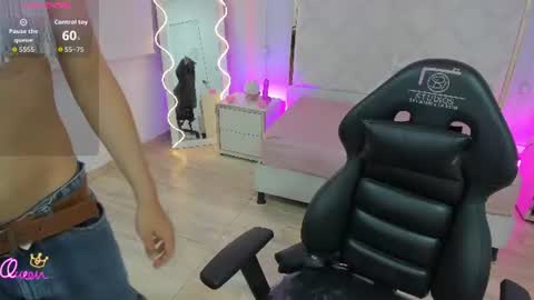 Snapshot of samu_tay chatting on June 13, 4:21 am samu_tay online show from June 13, 4:21 am