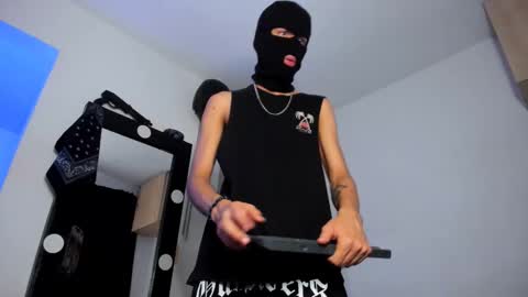   online show from November 4, 1:16 am