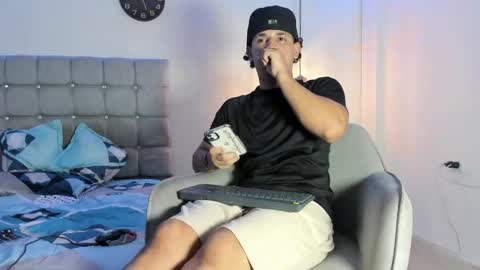 Snapshot of samxx_muscle chatting on September 21, 4:08 pm samxx_muscle online show from September 21, 4:08 pm