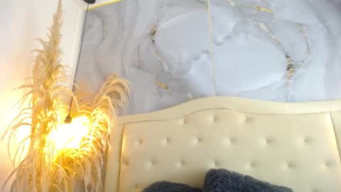 Snapshot of samy_moore14 chatting on December 4, 3:43 pm S A M A N T H A online show from December 4, 3:43 pm