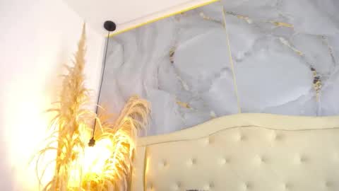 Snapshot of samy_moore14 chatting on December 5, 2:25 pm S A M A N T H A online show from December 5, 2:25 pm