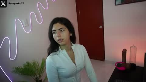 Snapshot of samymelo chatting on July 11, 12:19 pm samymelo online show from July 11, 12:19 pm