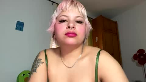Snapshot of samymoon3 chatting on May 27, 9:39 am Samymoon online show from May 27, 9:39 am