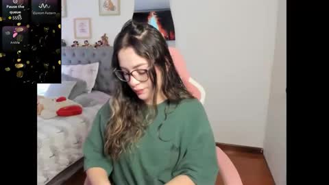 Snapshot of samysweet_8 chatting on October 25, 2:56 pm Samanta online show from October 25, 2:56 pm