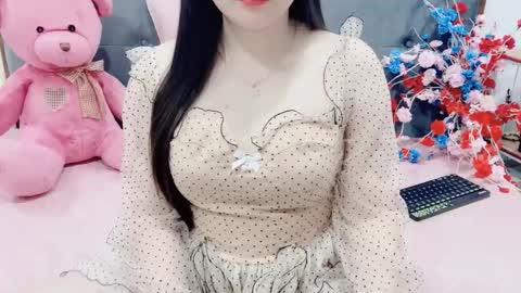sanami_sian_ online show from February 4, 1:44 am