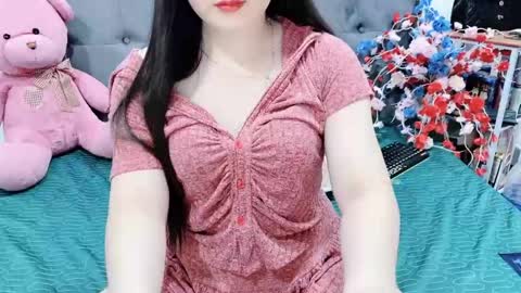 sanami_sian_ online show from April 12, 2:11 pm