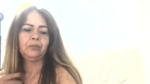 Sanddi  online show from May 11, 12:38 am