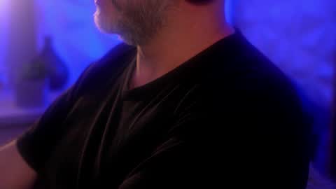 Sanders online show from October 6, 3:59 am