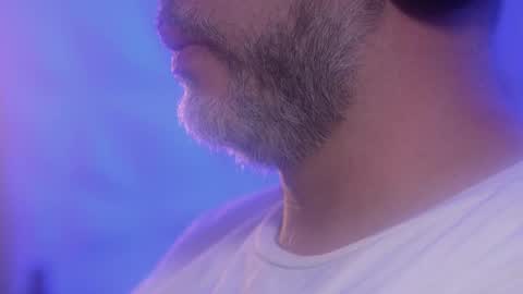 Sanders online show from October 25, 2:08 am