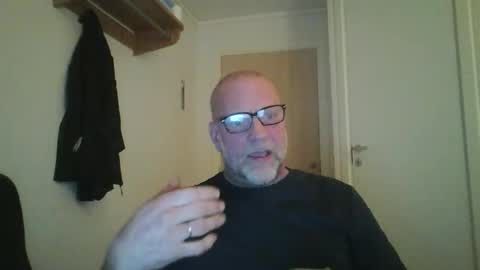 sandnesrune523 online show from February 19, 6:59 pm