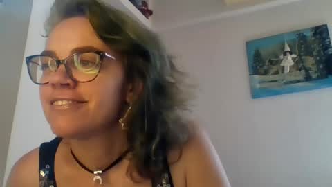 Snapshot of sandra10031989 chatting on May 20, 1:50 pm Sandra online show from May 20, 1:50 pm