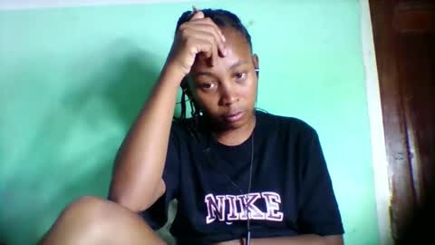 sandra1253099 online show from March 20, 7:35 am