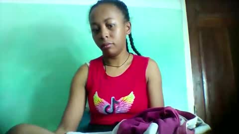 sandra1253099 online show from May 15, 3:24 am