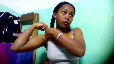 sandra1253099 online show from July 8, 6:18 am