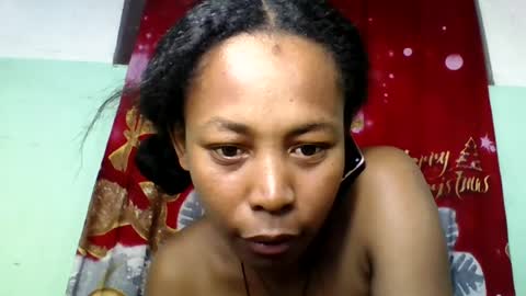 sandra1253099 online show from July 28, 6:20 pm