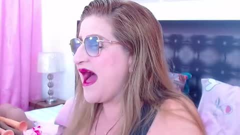 SANDRA online show from September 23, 11:35 am