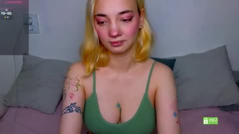 Sandra online show from October 8, 7:39 am