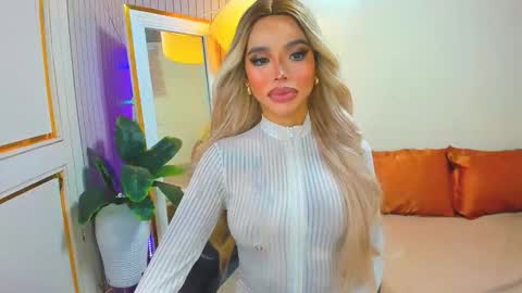 Snapshot of sandra_hornball chatting on December 16, 9:36 am Sandra Hornball online show from December 16, 9:36 am