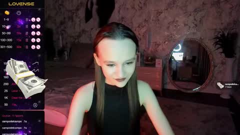 Snapshot of sandra_powers chatting on November 23, 3:01 pm sandra_powers online show from November 23, 3:01 pm