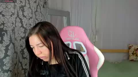Sandra online show from June 18, 1:06 am