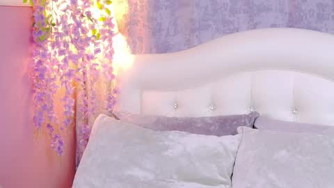 Snapshot of sandrami__ chatting on May 2, 9:58 am Sandra online show from May 2, 9:58 am