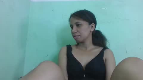 sandrinah788632 online show from May 16, 7:05 am