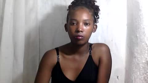 sandrine718 online show from March 28, 6:24 am