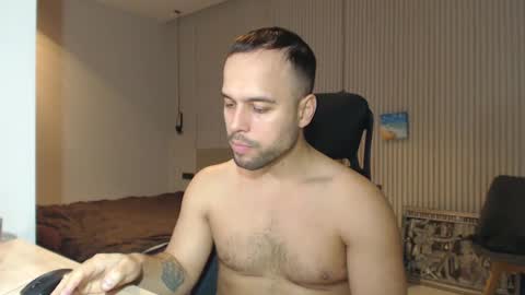 DeAlex online show from January 9, 6:26 pm
