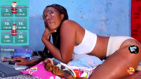 Snapshot of sandy_hearts chatting on November 26, 2:12 am sandy online show from November 26, 2:12 am